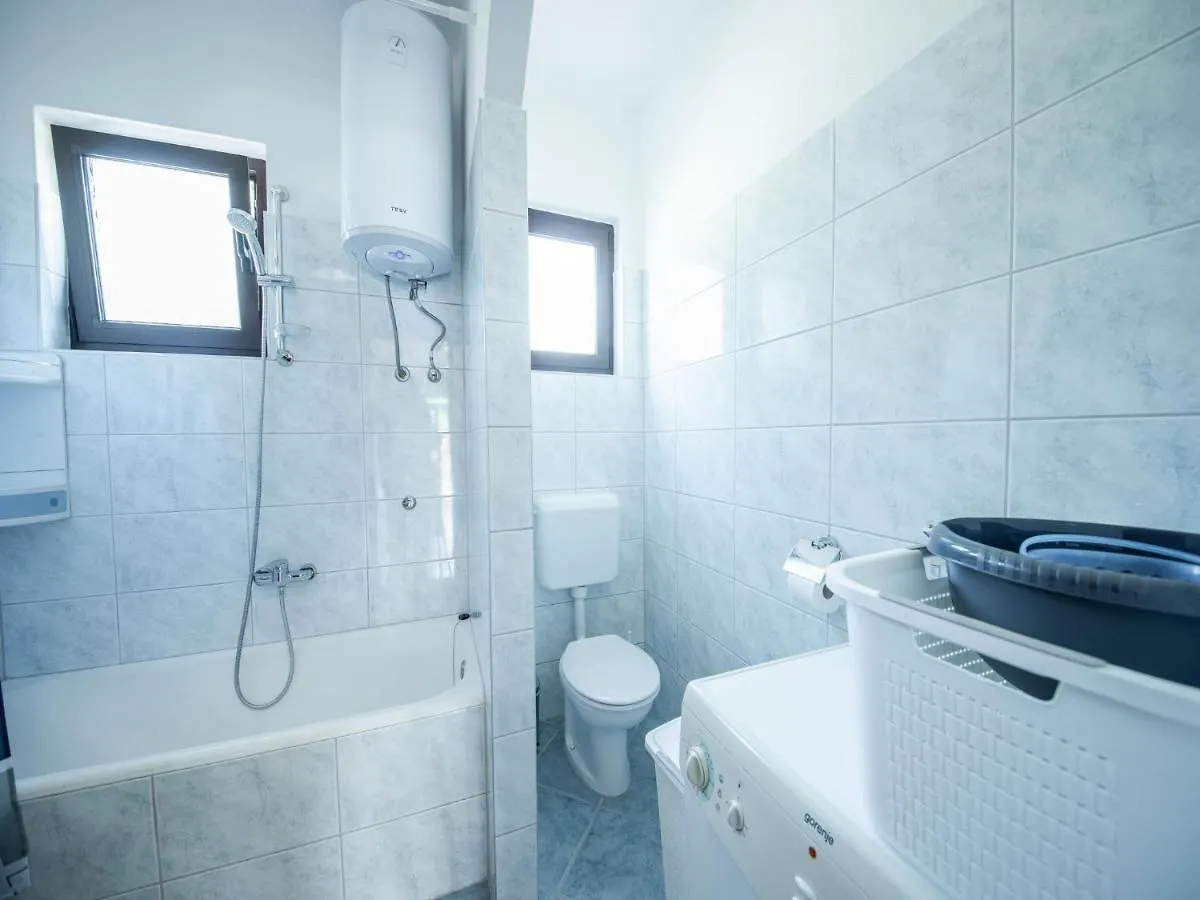 Apartments Zora Seline Croatia
